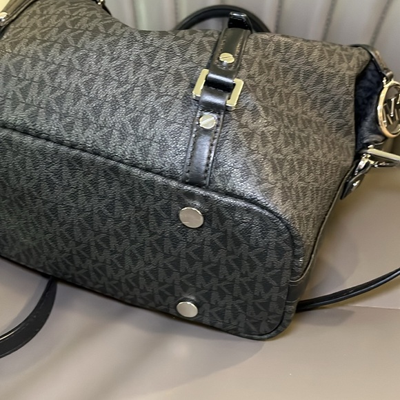 Like New Michael Kors Bedford Legacy Medium Logo Satchel & Wallet Set - Picture 6 of 6